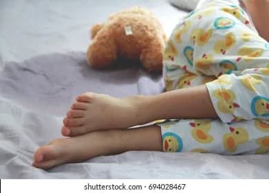 Mengompol pada Anak: Penyebab, Diagnosis, dan Strategi Pengelolaan Nocturnal Enuresis