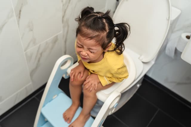 Pembaruan Kriteria Diagnostik Konstipasi Fungsional pada Anak: Dari Rome IV ke Rome V