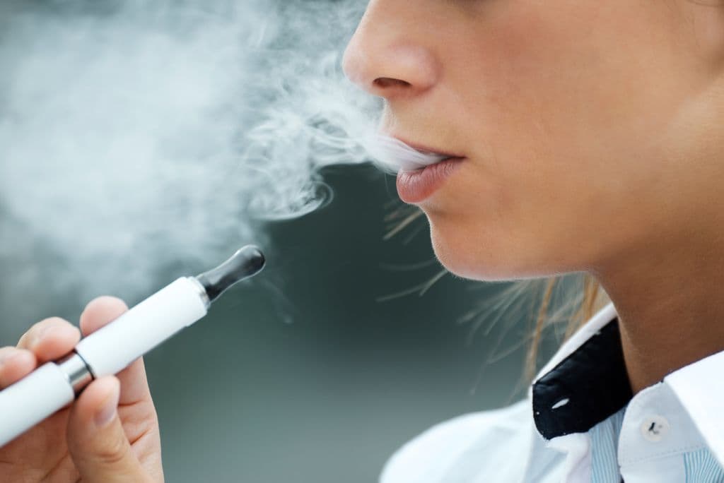 Bahaya Maraknya Vaping di Kalangan Remaja