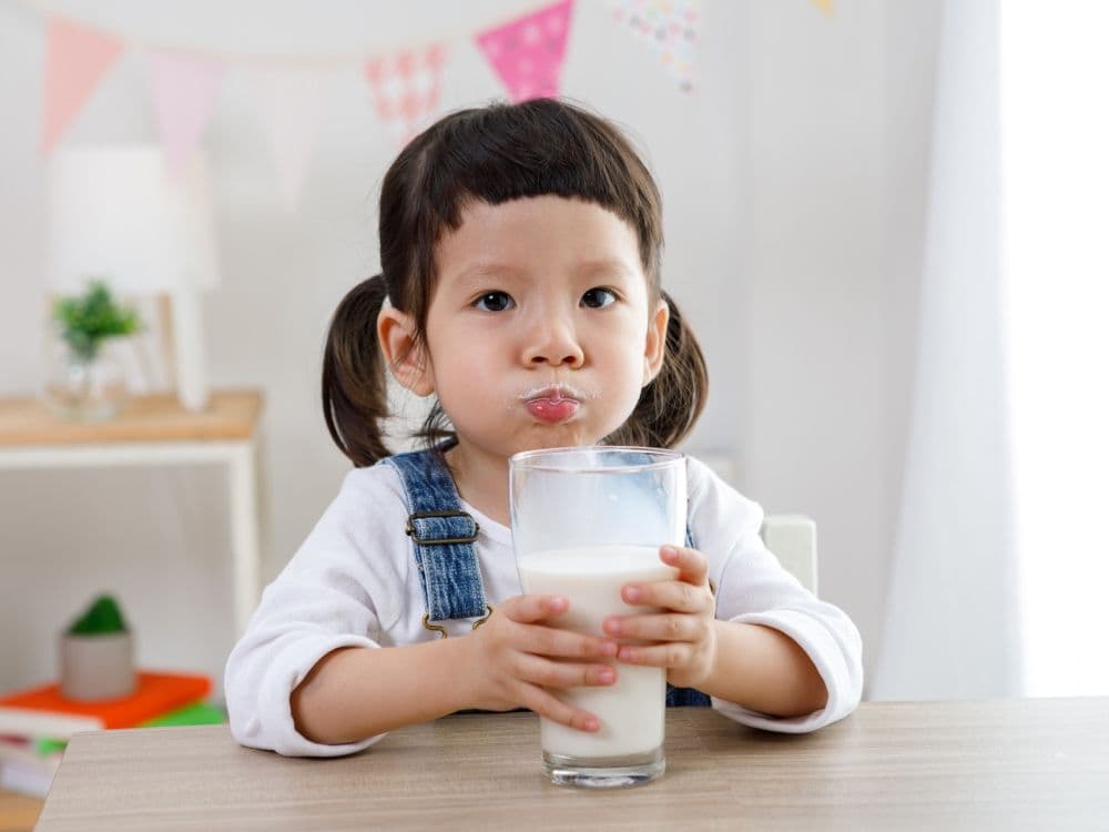 Formula Terhidrolisis: Solusi bagi Anak dengan Alergi Susu Sapi
