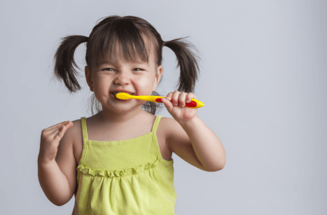 Efektivitas dan Keamanan Fluoride dalam Mencegah Karies Gigi pada Anak