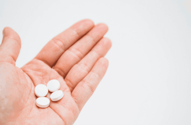 Ibuprofen atau Paracetamol: Mana yang Lebih Baik untuk Anak?